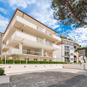 & Exclusive Hotel Marina Di Carrara